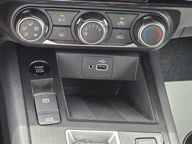 2025 Nissan Kicks S