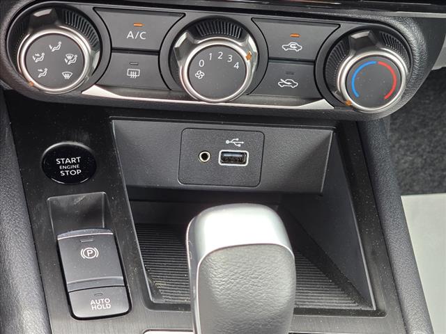 2025 Nissan Kicks S