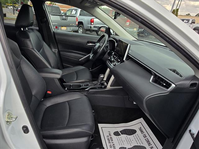 2023 Toyota Corolla Cross XLE