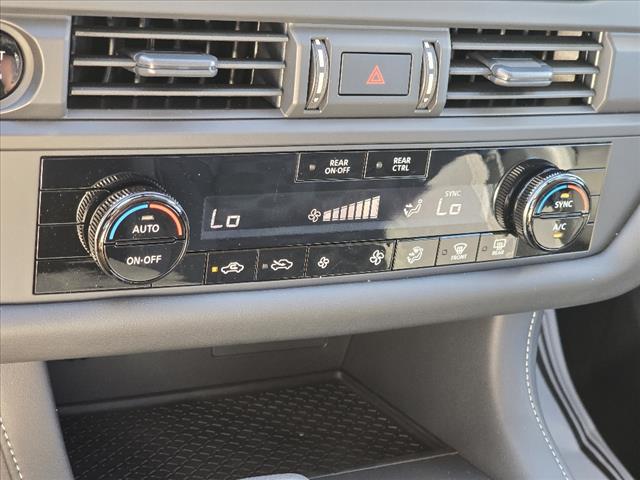 2025 Nissan Pathfinder S