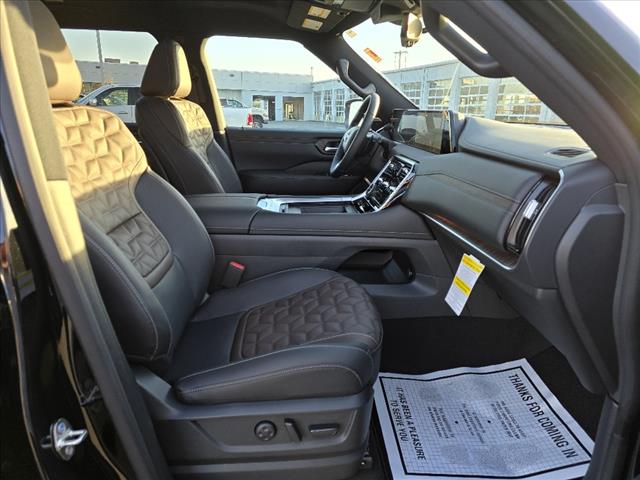 2025 Nissan Armada Platinum