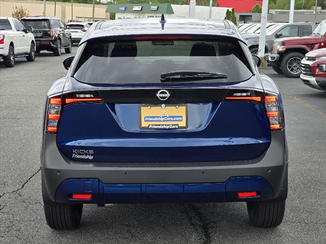 2025 Nissan Kicks SV