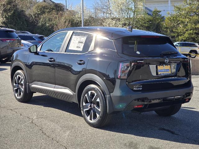 2025 Nissan Kicks SV