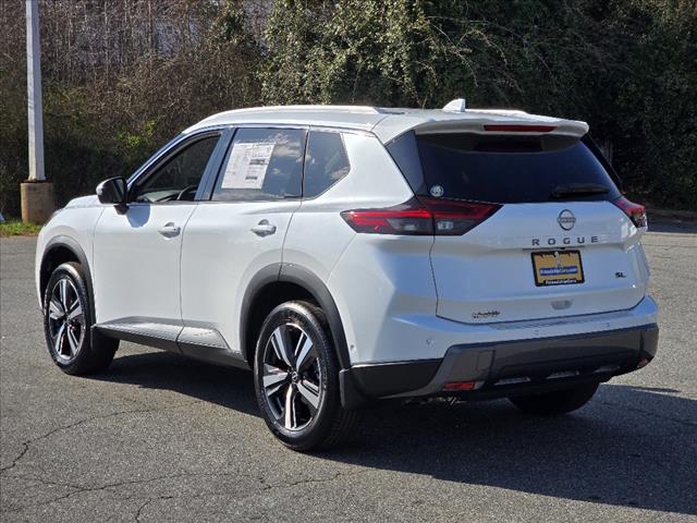 2025 Nissan Rogue SL