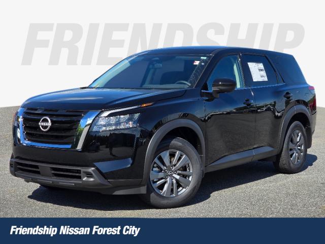 2025 Nissan Pathfinder S