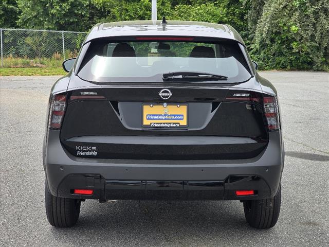 2025 Nissan Kicks S