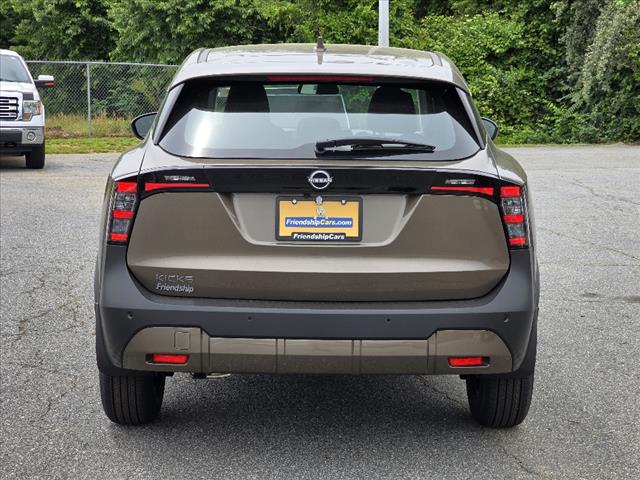 2025 Nissan Kicks S