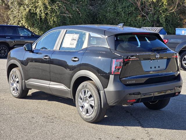 2025 Nissan Kicks S