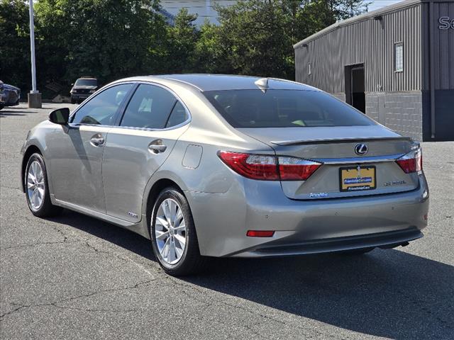 2015 Lexus ES 300h 300h