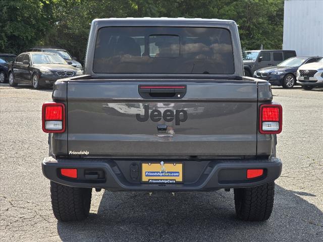 2024 Jeep Gladiator NightHawk