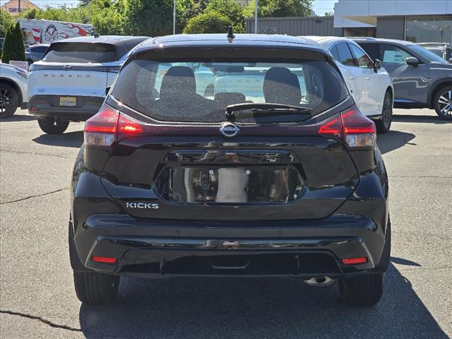 2023 Nissan Kicks S