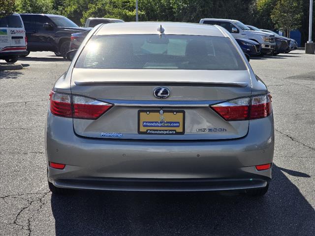2015 Lexus ES 300h 300h