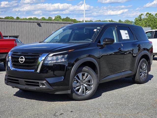 2025 Nissan Pathfinder S