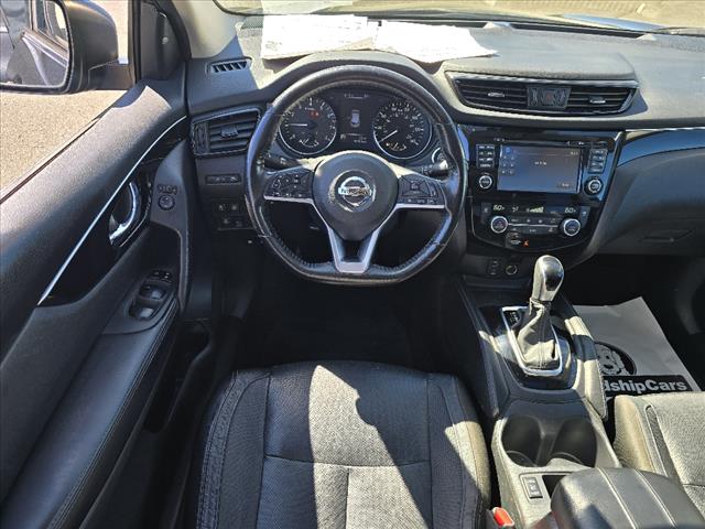 2017 Nissan Rogue Sport SL