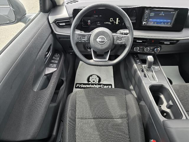 2025 Nissan Kicks S