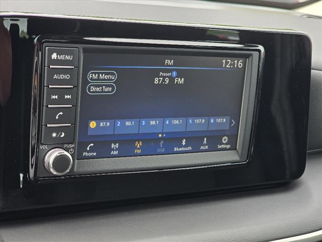 2025 Nissan Kicks S