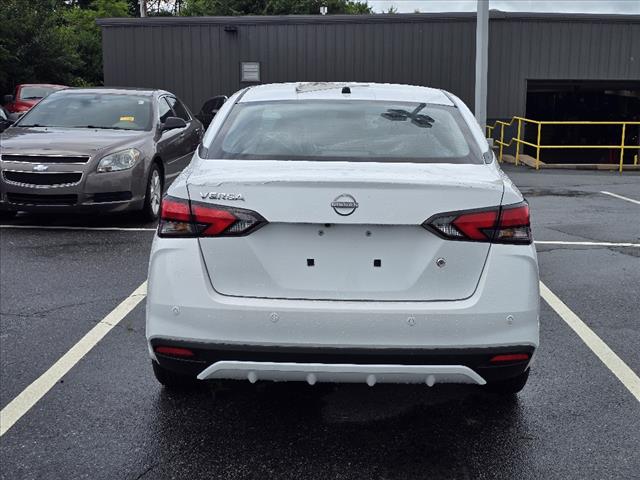 2025 Nissan Versa 1.6 S