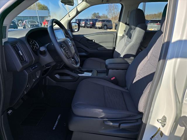 2025 Nissan Frontier S