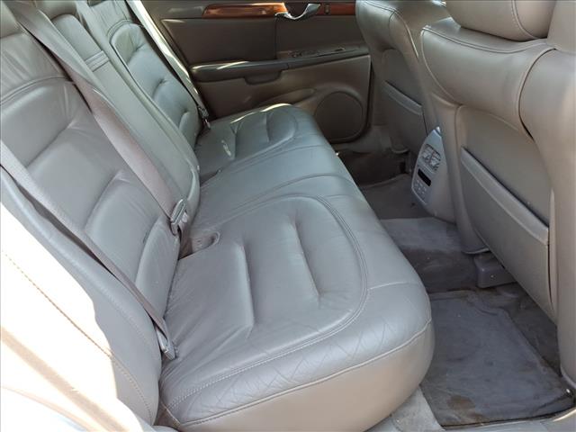 2002 Cadillac DeVille Base