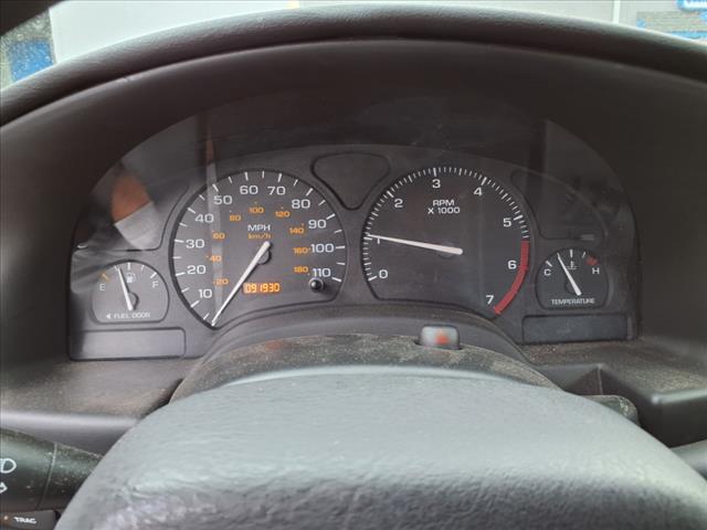 2002 Saturn S-Series SL1
