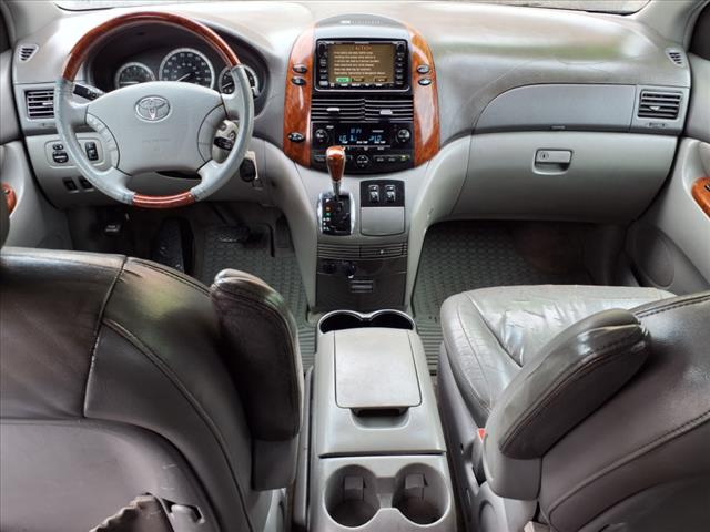 2004 Toyota Sienna XLE Limited 7 Passenger