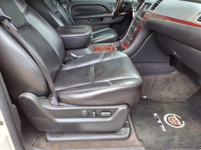 2010 Cadillac Escalade Luxury