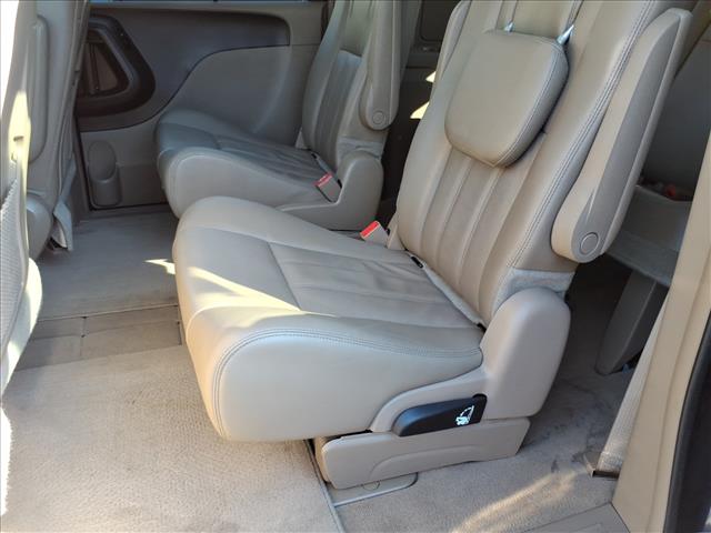 2015 Chrysler Town and Country Touring