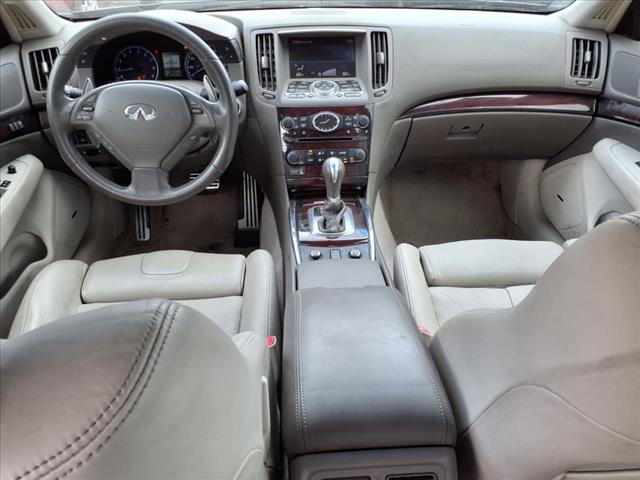 2011 INFINITI G37 Sedan x