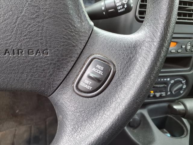 2002 Saturn S-Series SL1