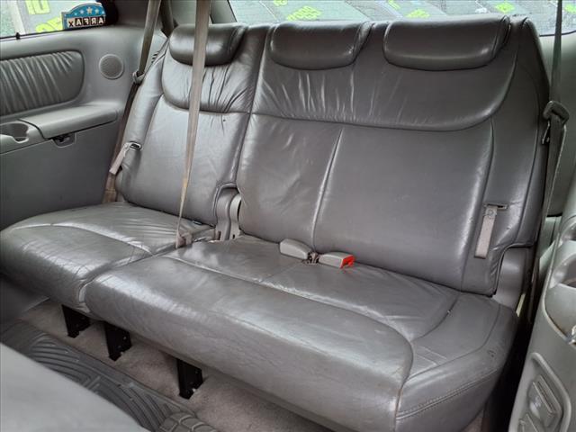 2004 Toyota Sienna XLE Limited 7 Passenger