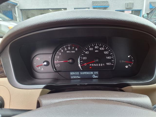 2008 Cadillac DTS Base