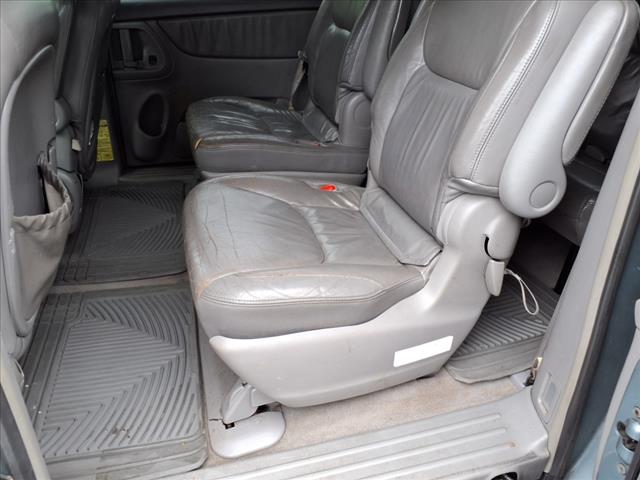 2004 Toyota Sienna XLE Limited 7 Passenger