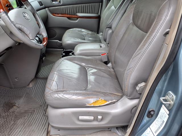 2004 Toyota Sienna XLE Limited 7 Passenger