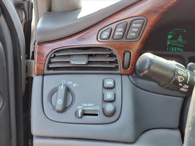 2002 Cadillac DeVille Base