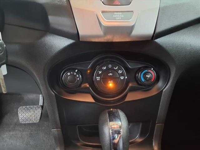 2013 Ford Fiesta SE