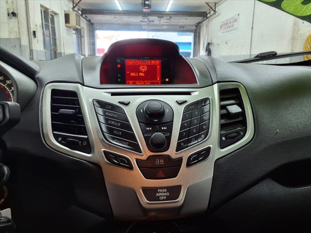 2013 Ford Fiesta SE