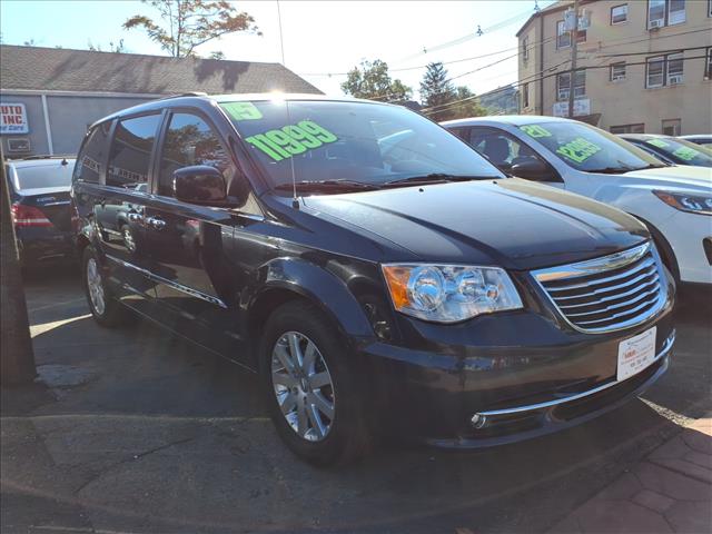 2015 Chrysler Town and Country Touring