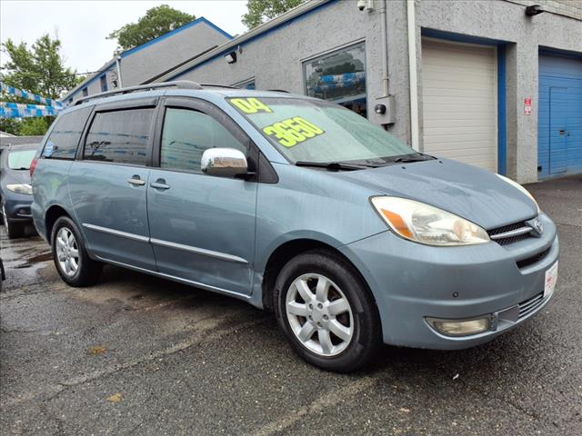 2004 Toyota Sienna XLE Limited 7 Passenger