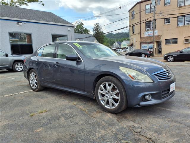 2011 INFINITI G37 Sedan x