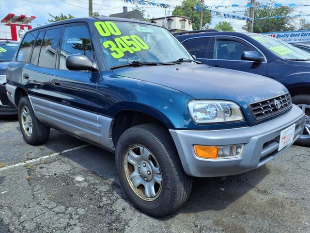 2000 Toyota RAV4 Base