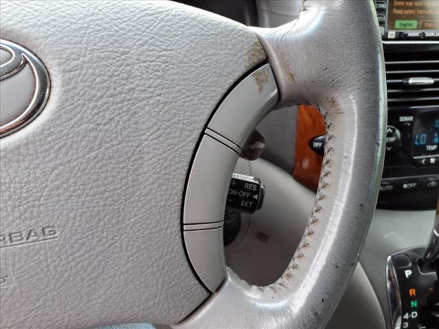 2004 Toyota Sienna XLE Limited 7 Passenger