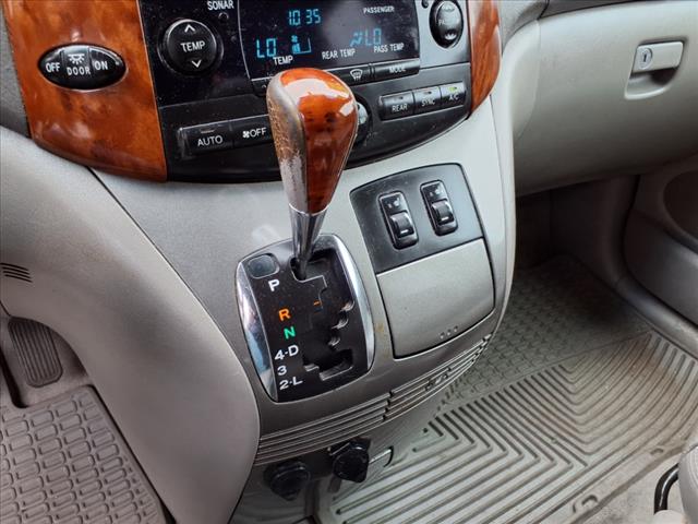 2004 Toyota Sienna XLE Limited 7 Passenger