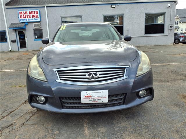 2011 INFINITI G37 Sedan x