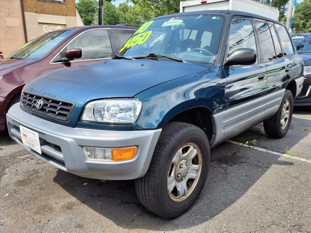 2000 Toyota RAV4 Base