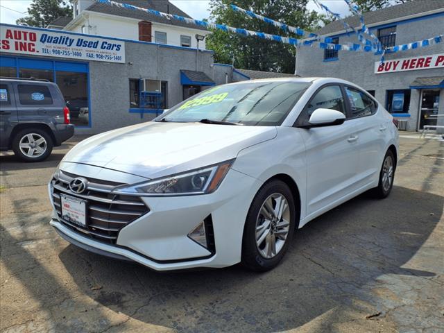 2019 Hyundai ELANTRA SE