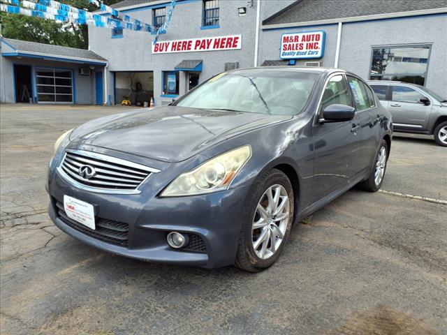 2011 INFINITI G37 Sedan x