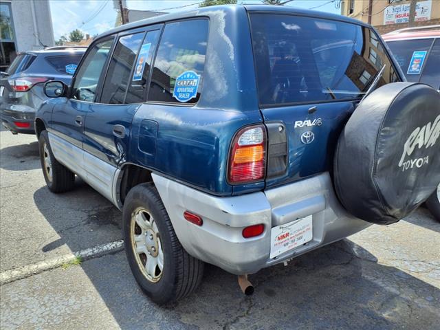 2000 Toyota RAV4 Base