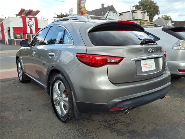 2010 INFINITI FX35 Base