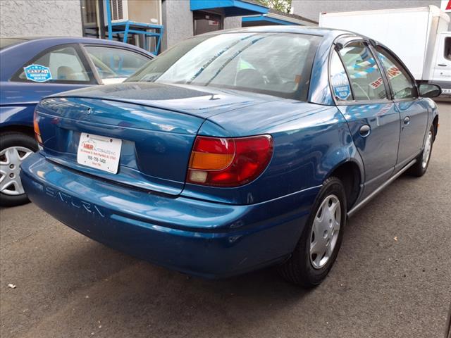 2002 Saturn S-Series SL1