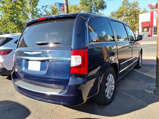 2015 Chrysler Town and Country Touring